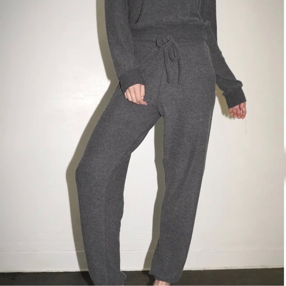 Brand New- LNA Brushed Hoodie & Jogger set in Pirate Black ☁️ - Picture 9 of 15